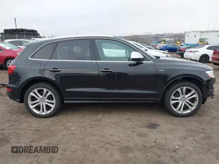 2015 Audi SQ5 Premium Plus with VIN WA1CGAFP4FA118102, listed as a IAAI auction lot 41369812 with 95,229 mi miles. Bid and sale history available at carsss.com. Image 12.