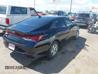 2022 Hyundai Elantra SE with VIN KMHLL4AG1NU343287, listed as a IAAI auction lot 39700530 with 37,492 mi miles and . Bid and sale history available at DreamBid. Image 4.