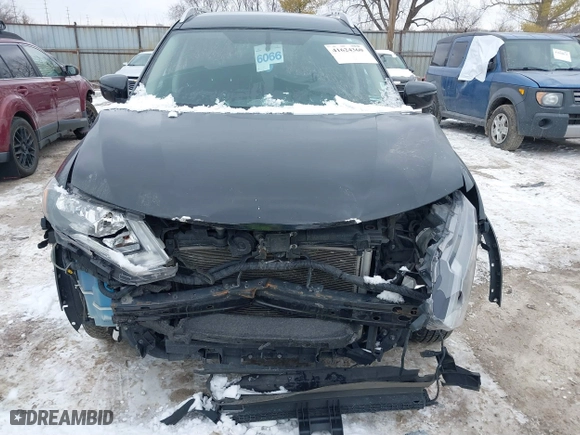 2018 Nissan Rogue S with VIN KNMAT2MV9JP588583, listed as a IAAI auction lot 41624360 with 136,733 mi miles. Bid and sale history available at carsss.com. Image 12.