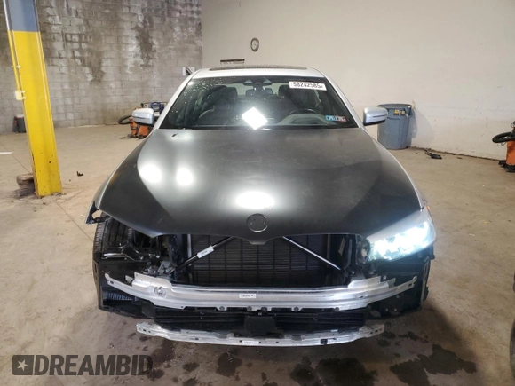 2019 BMW 5 Series 530e xDrive with VIN WBAJB1C56KB376153, listed as a Copart auction lot 58242585 with 67,638 mi miles and Salvage title. Bid and sale history available at DreamBid. Image 5.