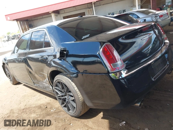 2013 Chrysler 300 S z VIN 2C3CCABG0DH506468, wystawiony jako IAAI lot #42050252 z przebiegiem 145 467 mil mil oraz . Historia ofert i sprzedaży dostępna na DreamBid. Obrazek 3.