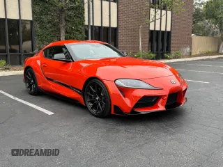 2024 Toyota Supra 3.0 с VIN WZ1DB0G09RW063546, выставлен на аукционе Copart как лот 62566585 с пробегом 4 916 миль миль и Списание • Salvage title. История ставок и продаж доступна на DreamBid. Изображение 1.