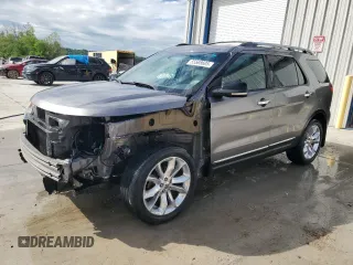 2011 Ford Explorer XLT z VIN 1FMHK7D8XBGA76613, wystawiony jako Copart lot #55568695 z przebiegiem 124 631 mil mil oraz Szkoda całkowita • Salvage title. Historia ofert i sprzedaży dostępna na DreamBid. Obrazek 1.