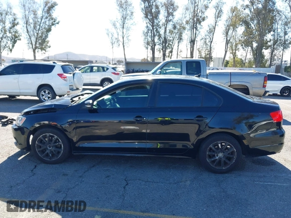 2012 Volkswagen Jetta SE with VIN 3VWDP7AJ9CM417967, listed as a IAAI auction lot 41385194 with 222,344 mi miles and . Bid and sale history available at DreamBid. Image 14.