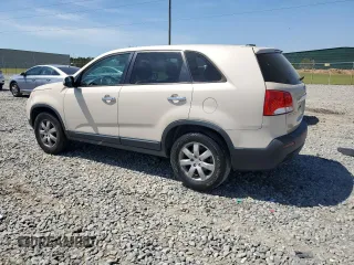 2011 Kia Sorento LX with VIN 5XYKT3A12BG045415, listed as a Copart auction lot 50839735 with 204,941 mi miles and Clean Title. Bid and sale history available at carsss.com. Image 2.