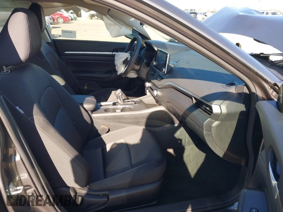 2022 Nissan Altima SV z VIN 1N4BL4DV6NN403932, wystawiony jako IAAI lot #41940084 z przebiegiem 6 292 mil mil oraz . Historia ofert i sprzedaży dostępna na DreamBid. Obrazek 5.