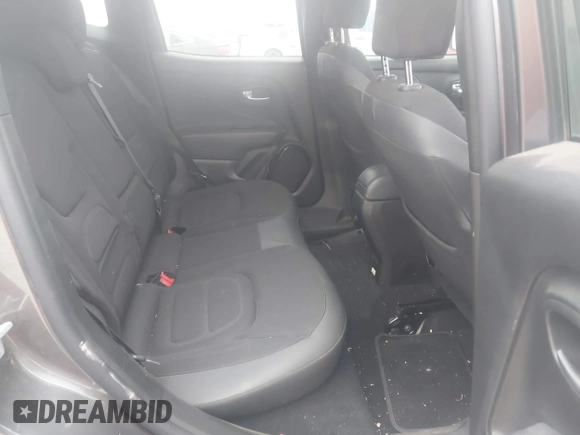 2016 Jeep Renegade Latitude with VIN ZACCJBBT7GPC87306, listed as a IAAI auction lot 41078571 with 75,549 mi miles. Bid and sale history available at carsss.com. Image 8.