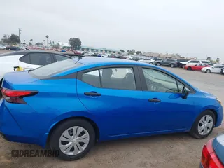 2020 Nissan Versa S z VIN 3N1CN8DV3LL870144, wystawiony jako IAAI lot #42117133 z przebiegiem 70 447 mil mil oraz . Historia ofert i sprzedaży dostępna na DreamBid. Obrazek 13.