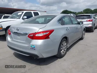 2016 Nissan Altima S z VIN 1N4AL3AP7GN349989, wystawiony jako IAAI lot #42074440 z przebiegiem 123 059 mil mil oraz . Historia ofert i sprzedaży dostępna na DreamBid. Obrazek 4.