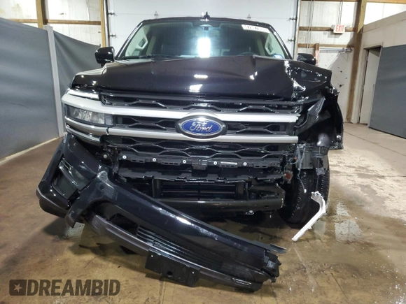 2024 Ford Expedition XLT with VIN 1FMJU1H83REA24197, listed as a Copart auction lot 47097895 with 46,343 mi miles and Clean Title. Bid and sale history available at carsss.com. Image 5.