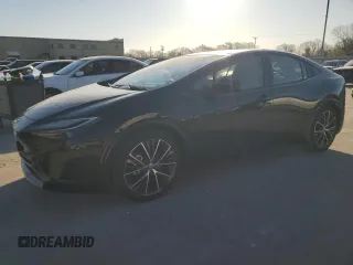2024 Toyota Prius LE z VIN JTDACAAUXR3038205, wystawiony jako Copart lot #49190215 z przebiegiem 9 226 mil mil oraz Czysty tytuł • Clean title. Historia ofert i sprzedaży dostępna na DreamBid. Obrazek 1.