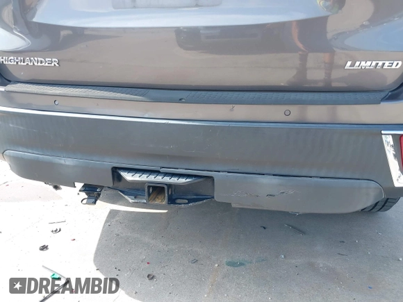 2018 Toyota Highlander Limited с VIN 5TDYZRFH1JS256186, выставлен на аукционе IAAI как лот 42366537 с пробегом 69 894 миль миль и . История ставок и продаж доступна на DreamBid. Изображение 18.