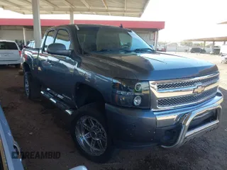 2011 Chevrolet Silverado 1500 LS with VIN 1GCRCREAXBZ107849, listed as a IAAI auction lot 41902347 with 224,677 mi miles and . Bid and sale history available at DreamBid. Image 1.