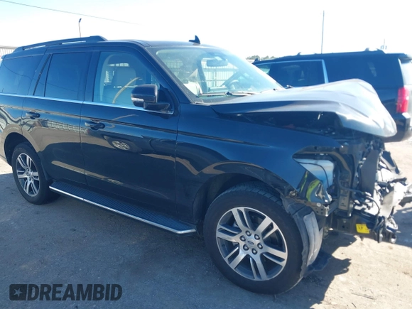 2022 Ford Expedition XLT with VIN 1FMJU1HT1NEA48965, listed as a IAAI auction lot 41157660 with 36,489 mi miles. Bid and sale history available at carsss.com. Image 1.