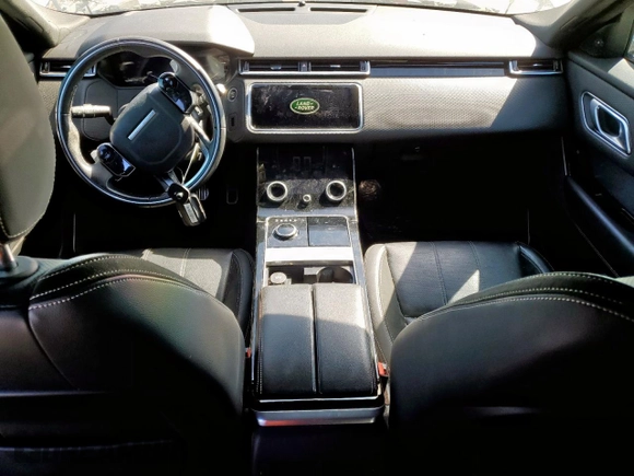 2018 Land Rover Range Rover Velar R-Dynamic SE z VIN SALYL2RX9JA707608, wystawiony jako Copart lot #49929315 z przebiegiem 52 256 mil mil oraz Czysty tytuł • Clean title. Historia ofert i sprzedaży dostępna na DreamBid. Obrazek 8.