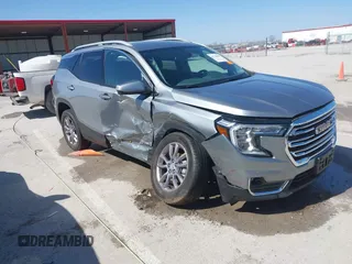2023 GMC Terrain SLT z VIN 3GKALPEG2PL174471, wystawiony jako IAAI lot #41744894 z przebiegiem 47 550 mil mil oraz . Historia ofert i sprzedaży dostępna na DreamBid. Obrazek 1.