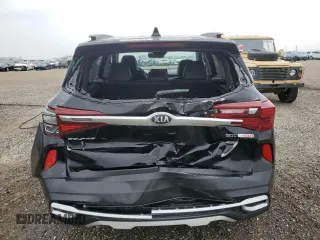 2021 Kia Seltos SX z VIN KNDETCA23M7145724, wystawiony jako Copart lot #60675105 z przebiegiem 108 324 mil mil oraz Szkoda całkowita • Salvage title. Historia ofert i sprzedaży dostępna na DreamBid. Obrazek 6.
