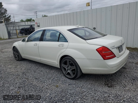 2008 Mercedes-Benz S 550 z VIN WDDNG86X38A207840, wystawiony jako Copart lot #57403945 z przebiegiem 132 025 mil mil oraz Czysty tytuł • Clean title. Historia ofert i sprzedaży dostępna na DreamBid. Obrazek 2.