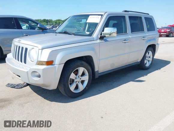 2008 Jeep Patriot Sport with VIN 1J8FT28W88D798363, listed as a IAAI auction lot 42597211 with 227,380 mi miles and . Bid and sale history available at DreamBid. Image 2.