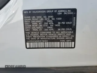 2024 Volkswagen Atlas SEL Premium R-Line with VIN 1V2FR2CA5RC578069, listed as a Copart auction lot 61581875 with 18,134 mi miles and Salvage title. Bid and sale history available at DreamBid. Image 13.