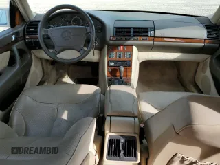 1995 Mercedes-Benz S 320 z VIN WDBGA33E1SA256213, wystawiony jako Copart lot #81800594 z przebiegiem 90 630 mil mil oraz Szkoda całkowita • Salvage title. Historia ofert i sprzedaży dostępna na DreamBid. Obrazek 8.
