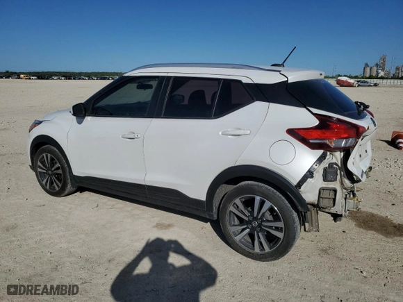2018 Nissan Kicks SR with VIN 3N1CP5CU2JL538095, listed as a Copart auction lot 52100785 with 92,028 mi miles and Salvage Title. Bid and sale history available at carsss.com. Image 2.