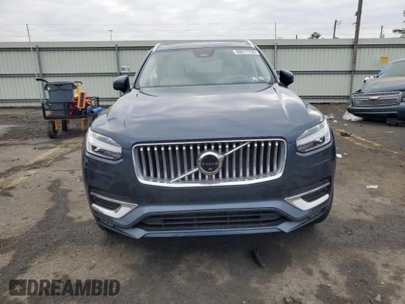 2023 Volvo XC90 Ultimate with VIN YV4062PA0P1994451, listed as a Copart auction lot 88071755 with 21,464 mi miles and Salvage Title. Bid and sale history available at carsss.com. Image 5.