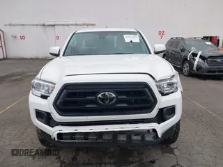 2022 Toyota Tacoma SR with VIN 3TYSX5EN1NT010664, listed as a IAAI auction lot 41642295 with 29,848 mi miles and . Bid and sale history available at DreamBid. Image 13.
