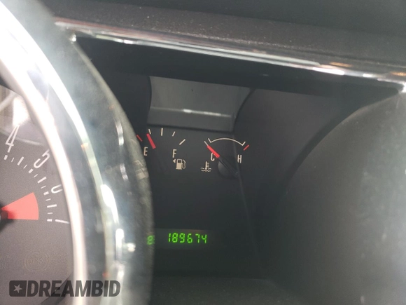 2008 Ford Mustang Deluxe с VIN 1ZVHT80N385142049, выставлен на аукционе Copart как лот 54693915 с пробегом 189 674 миль миль и Списание • Salvage title. История ставок и продаж доступна на DreamBid. Изображение 9.