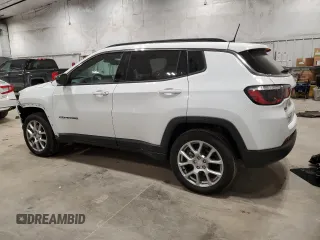 2024 Jeep Compass Latitude Lux z VIN 3C4NJDFN0RT127036, wystawiony jako Copart lot #41433235 z przebiegiem 2 361 mil mil oraz Szkoda całkowita • Salvage title. Historia ofert i sprzedaży dostępna na DreamBid. Obrazek 2.