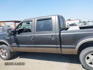 2005 Ford F-250 XL с VIN 1FTSW21P65EC44812, выставлен на аукционе IAAI как лот 42691573 с пробегом 76 672 миль миль и . История ставок и продаж доступна на DreamBid. Изображение 14.