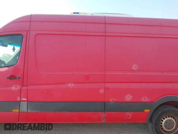2010 Mercedes-Benz Sprinter Cargo with VIN WD3PE8CC1A5463414, listed as a IAAI auction lot 40383391 with 47,296 mi miles. Bid and sale history available at carsss.com. Image 13.