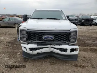 2023 Ford F-250 XL with VIN 1FT8W2BN2PED66092, listed as a Copart auction lot 50548595 with 77,912 mi miles and Salvage title. Bid and sale history available at DreamBid. Image 5.