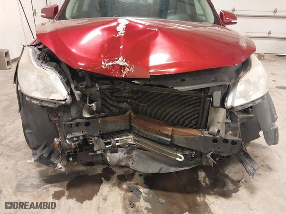 2010 Chevrolet Traverse LT w/1LT with VIN 1GNLRFED5AS141211, listed as a IAAI auction lot 41407190 with 189,101 mi miles. Bid and sale history available at carsss.com. Image 6.
