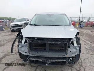 2022 Ford Escape SE z VIN 1FMCU0G62NUB32670, wystawiony jako IAAI lot #42259177 z przebiegiem 67 692 mil mil oraz . Historia ofert i sprzedaży dostępna na DreamBid. Obrazek 13.