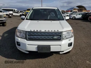 2011 Land Rover LR2 HSE z VIN SALFR2BN6BH266964, wystawiony jako Copart lot #59817305 z przebiegiem 179 491 mil mil oraz Czysty tytuł • Clean title. Historia ofert i sprzedaży dostępna na DreamBid. Obrazek 5.