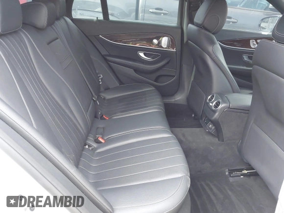2019 Mercedes-Benz E 450 with VIN WDDZH6JBXKA637855, listed as a IAAI auction lot 41881279 with Not Provided miles and . Bid and sale history available at DreamBid. Image 8.