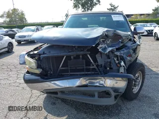 2002 GMC Sierra 1500HD SLE z VIN 1GTGC13U12F134493, wystawiony jako IAAI lot #40392044 z przebiegiem 157 996 mil mil oraz . Historia ofert i sprzedaży dostępna na DreamBid. Obrazek 12.