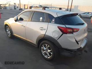 2018 Mazda CX-3 Sport with VIN JM1DKDB72J0305708, listed as a IAAI auction lot 40915983 with 65,324 mi miles. Bid and sale history available at carsss.com. Image 3.