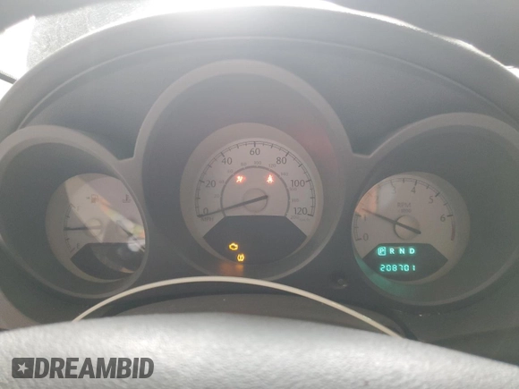 2008 Chrysler Sebring LX z VIN 1C3LC46KX8N186525, wystawiony jako Copart lot #51931615 z przebiegiem 208 701 mil mil oraz Nie do naprawy • Non repairable. Historia ofert i sprzedaży dostępna na DreamBid. Obrazek 9.