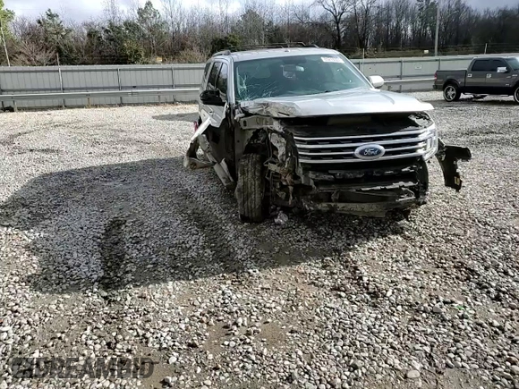 2018 Ford Expedition XLT with VIN 1FMJU1HT6JEA17396, listed as a Copart auction lot 86210324 with 70,990 mi miles and Salvage Title. Bid and sale history available at carsss.com. Image 12.