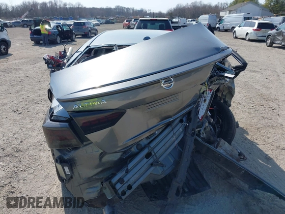 2019 Nissan Altima SL with VIN 1N4BL4EV1KC229547, listed as a IAAI auction lot 41810562 with 76,362 mi miles and . Bid and sale history available at DreamBid. Image 15.