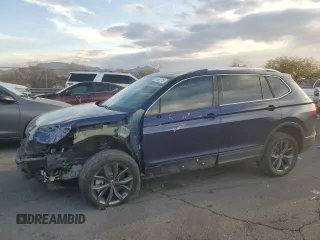 2022 Volkswagen Tiguan SE z VIN 3VV3B7AX3NM147401, wystawiony jako Copart lot #41983715 z przebiegiem 30 728 mil mil oraz Szkoda całkowita • Salvage title. Historia ofert i sprzedaży dostępna na DreamBid. Obrazek 1.