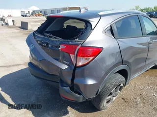 2018 Honda HR-V EX-L Navi with VIN 3CZRU6H7XJM700052, listed as a IAAI auction lot 41956296 with 88,204 mi miles. Bid and sale history available at carsss.com. Image 17.