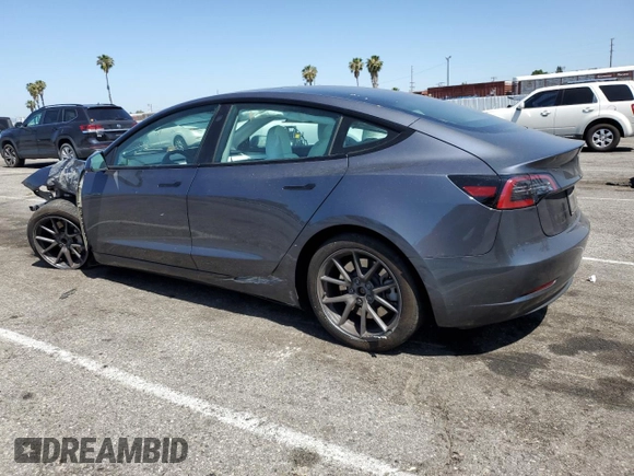 2023 Tesla Model 3 z VIN 5YJ3E1EA4PF619007, wystawiony jako Copart lot #57712685 z przebiegiem 30 855 mil mil oraz Szkoda całkowita • Salvage title. Historia ofert i sprzedaży dostępna na DreamBid. Obrazek 2.