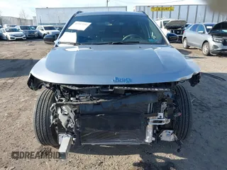 2023 Jeep Compass Latitude Lux с VIN 3C4NJDFNXPT502492, выставлен на аукционе IAAI как лот 41597253 с пробегом 18 747 миль миль и . История ставок и продаж доступна на DreamBid. Изображение 12.