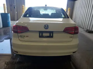 2015 Volkswagen Jetta SE with VIN 3VWD17AJ5FM256703, listed as a Copart auction lot 62699375 with 130,247 mi miles and Salvage title. Bid and sale history available at DreamBid. Image 6.