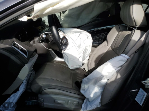 2018 Acura TLX Technology with VIN 19UUB2F56JA012371, listed as a Copart auction lot 46731045 with 76,569 mi miles and Salvage title. Bid and sale history available at DreamBid. Image 7.