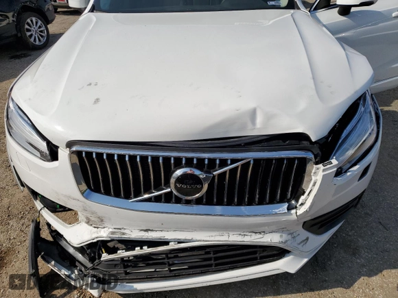 2021 Volvo XC90 Momentum z VIN YV4102CK3M1702436, wystawiony jako Copart lot #66855793 z przebiegiem 41 700 mil mil oraz . Historia ofert i sprzedaży dostępna na DreamBid. Obrazek 12.