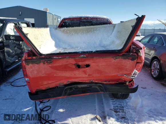 2005 Dodge 1500 SLT with VIN 1D7HU18D65S334765, listed as a Copart auction lot 71989294 with 219,265 mi miles and Salvage Title. Bid and sale history available at DreamBid. Image 6.
